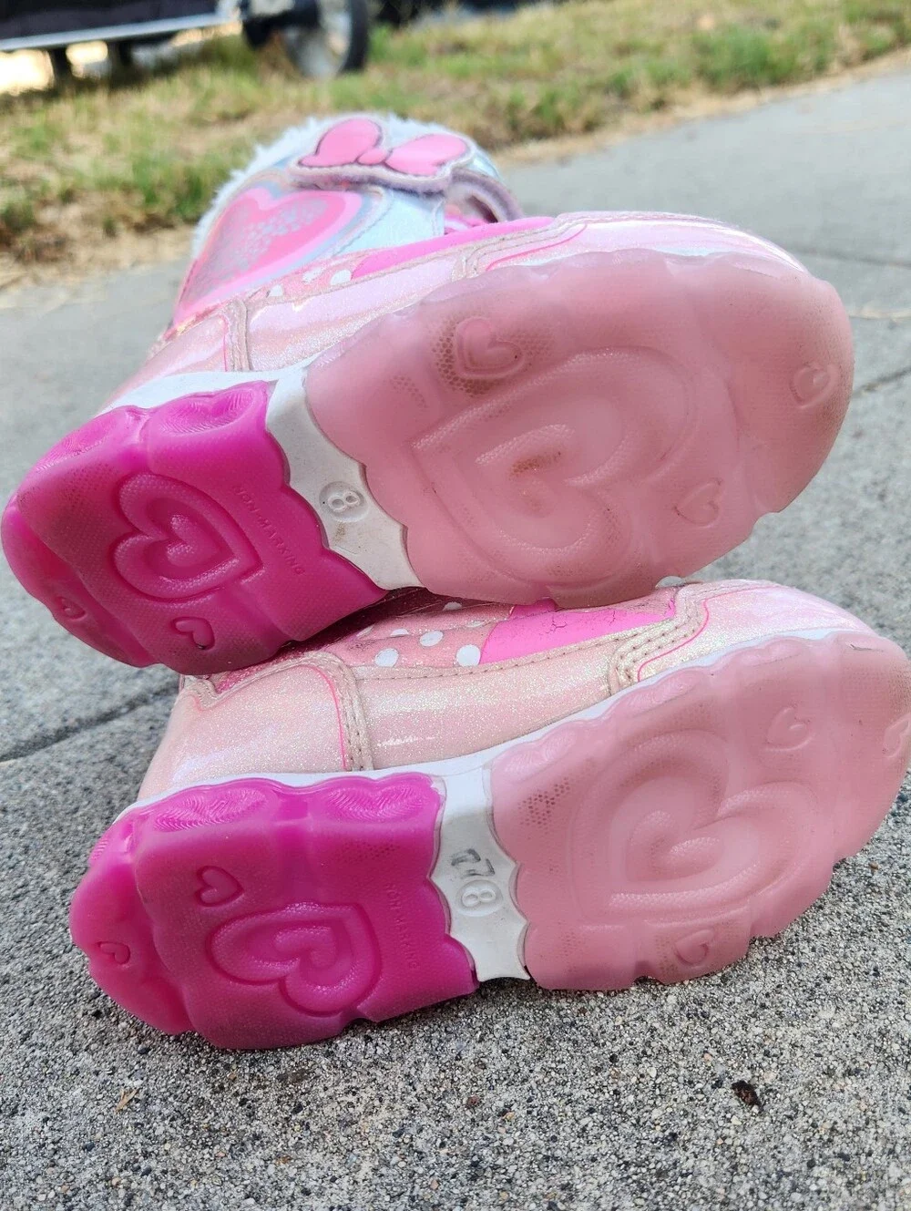 Disney Minnie Mouse Toddler Girls Pink Light-Up Winter Snow Boots
